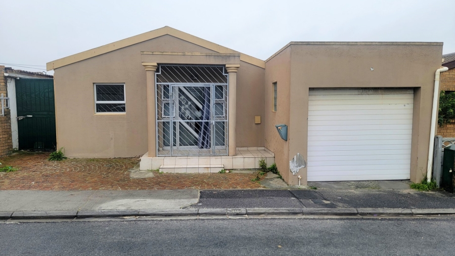 3 Bedroom Property for Sale in Strandfontein Western Cape